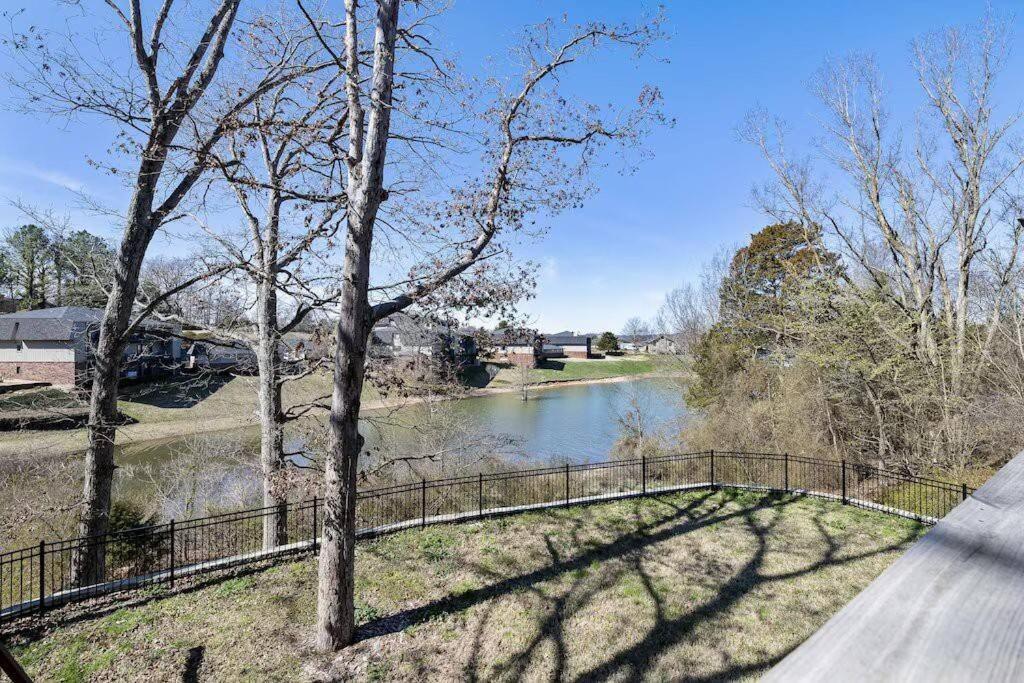 The Fox Den 4Br/3Ba- Near Hwy 12 Bridge-Lakefront Villa Rogers Eksteriør billede